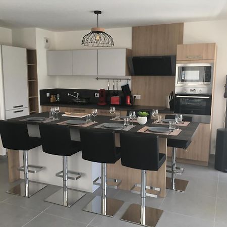 Relax In Apartment Анси Екстериор снимка