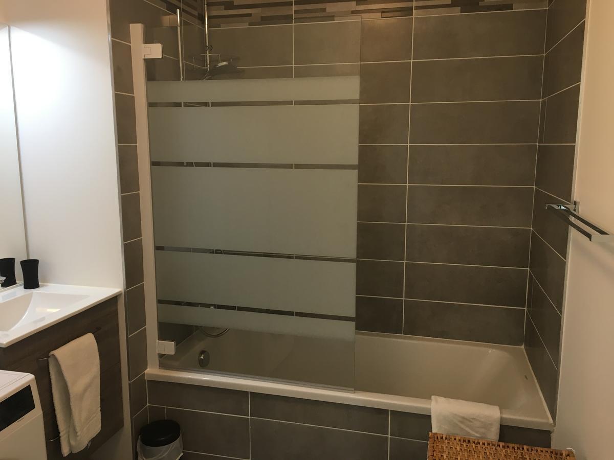 Relax In Apartment Анси Екстериор снимка