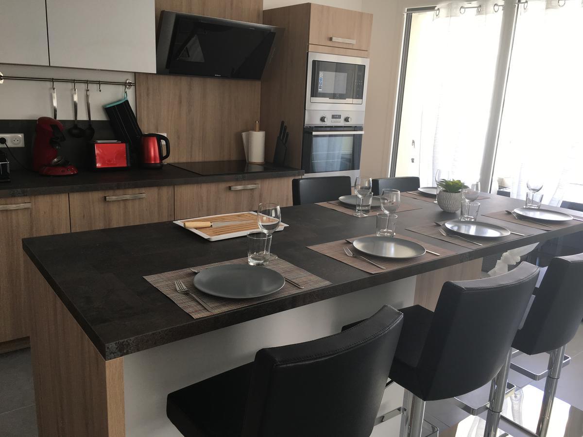 Relax In Apartment Анси Екстериор снимка